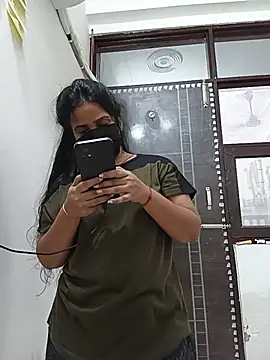 Riya_hot8 webcam