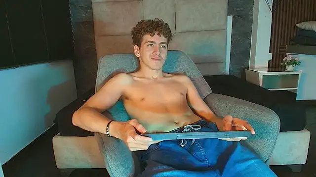 Tyler_Mcrey webcam