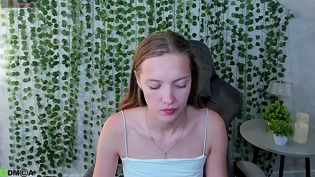 Neelly_Collins webcam