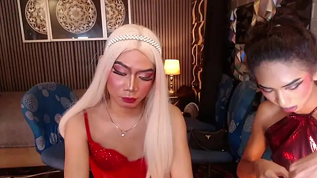 AudreyMilesTrans webcam