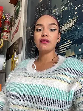 Sara-77 webcam