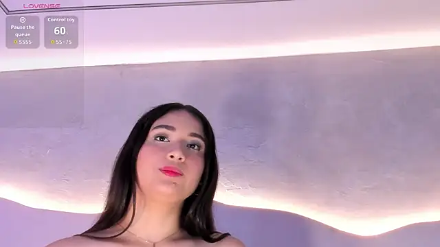 LeylaWoods webcam