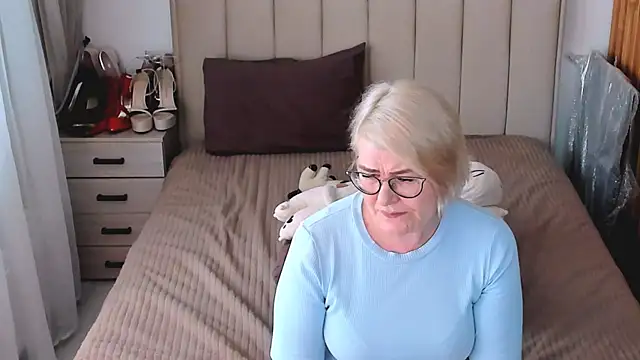 sabrinamacmarren webcam