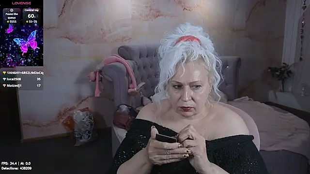 Penelope_Pinky webcam