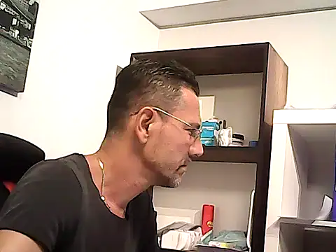 mastercharisma35 webcam