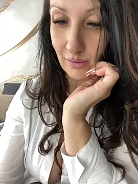 AnnaGrei live thumbnail