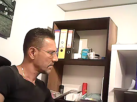 mastercharisma35 webcam