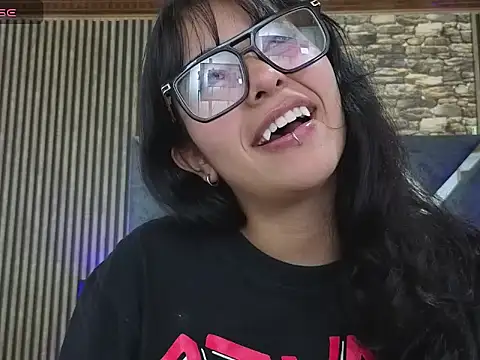Amy_channel webcam