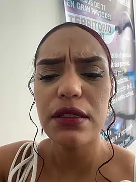 Sara-77 webcam