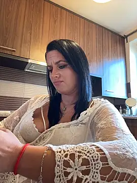 hotmomcheckk_ (F milf) - Dildo fuck close up!🥵🔥