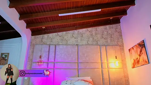 alessialondon (F young) - Bounce boobs