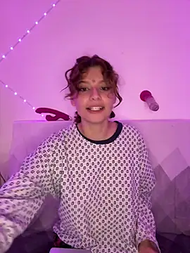 skay_sexart (F teen) - Fuera sudadera