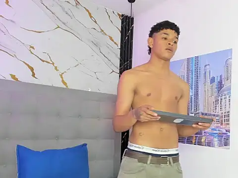 nova_mitchell7 (M twink) - Get Naked