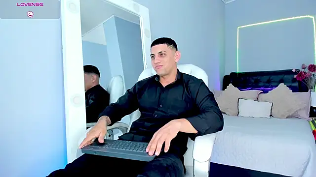 Alex_cute77
