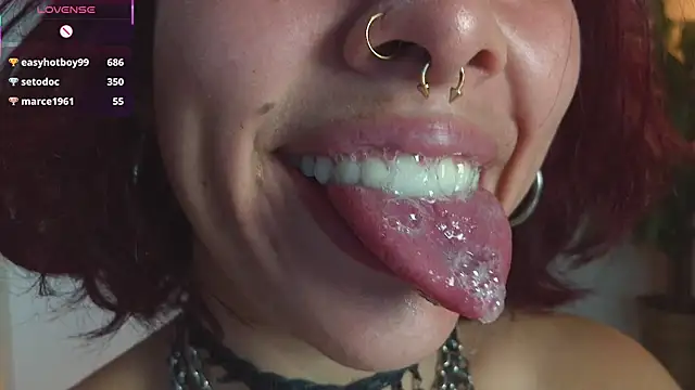 bri_von_dhara__ webcam
