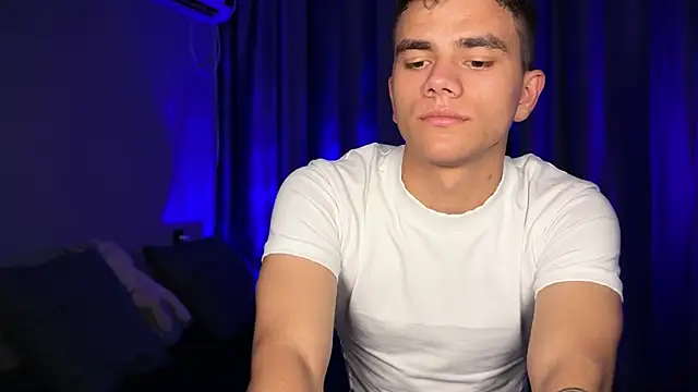 MaxWoolf webcam