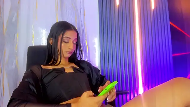 Miss_Isa_ webcam