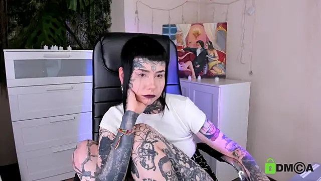 Bloood__Mary webcam