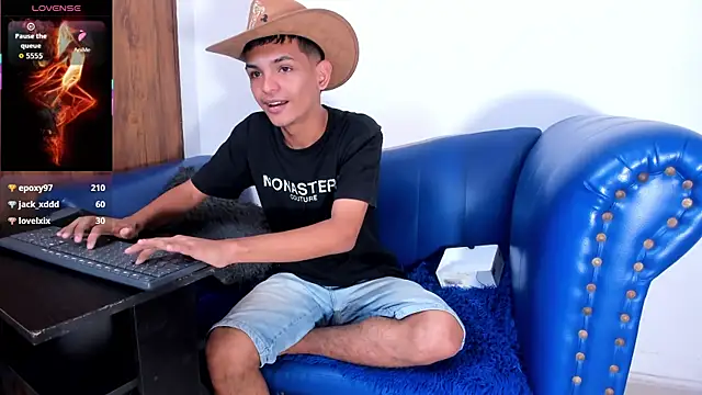 littlecum18 webcam