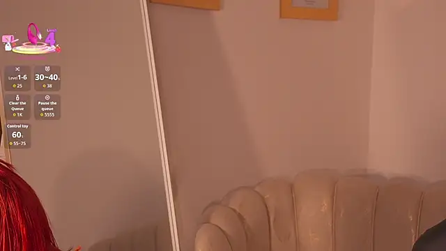 MadelineFox webcam