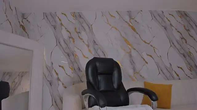 ArianaDumont webcam