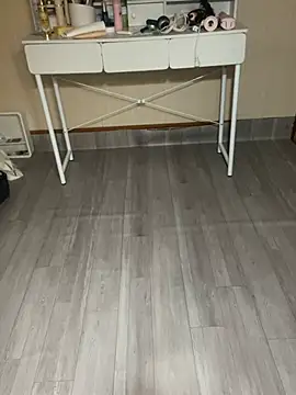 Mina048 webcam