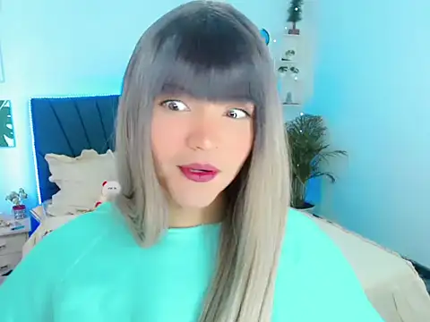 ZoeSchmmit webcam