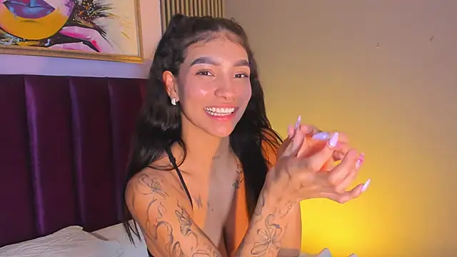 LauraAristizabal webcam