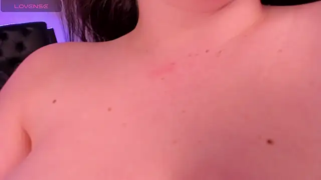 LolaVillalobos live cam on StripChat