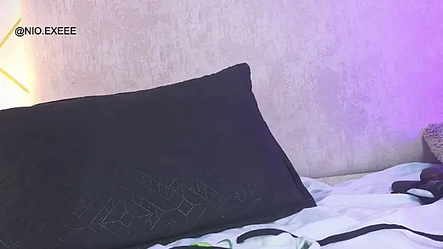 Nioki_ live cam on StripChat