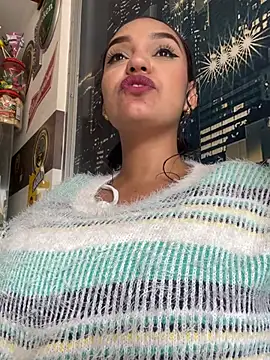 Sara-77 webcam