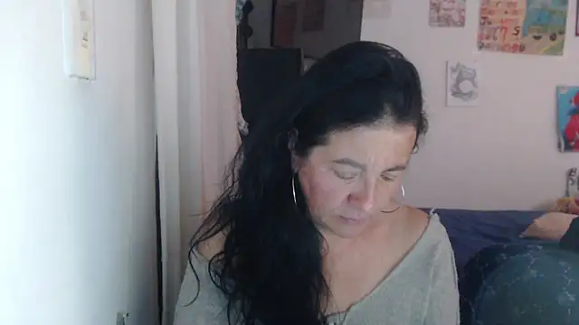 stefilove10 live cam on StripChat