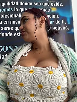 Sara-77 webcam