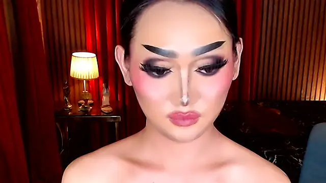 IndestructibleLily webcam