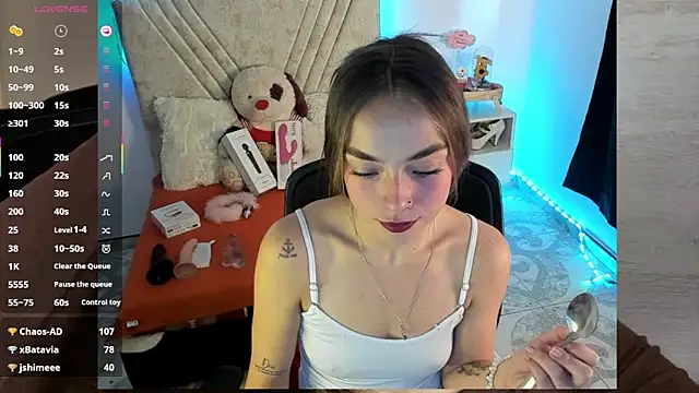 Mia_Victoria22 webcam