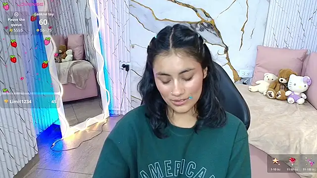 PEACHY_TAY webcam