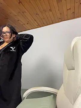 SWEETLILY18 webcam