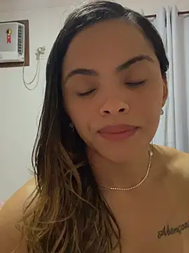 GraOficial01 live cam on StripChat