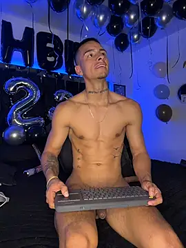 willclayy Live Web Cam Show
