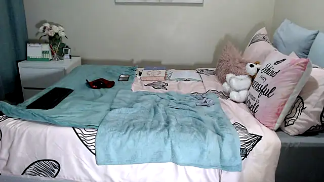 FitSelina66 webcam