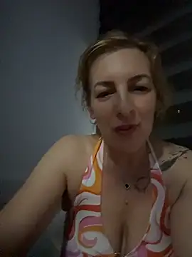 Hot-Milf4U webcam