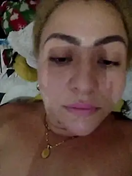 lunitamour live cam on StripChat