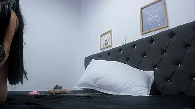 Emily_Behlle webcam