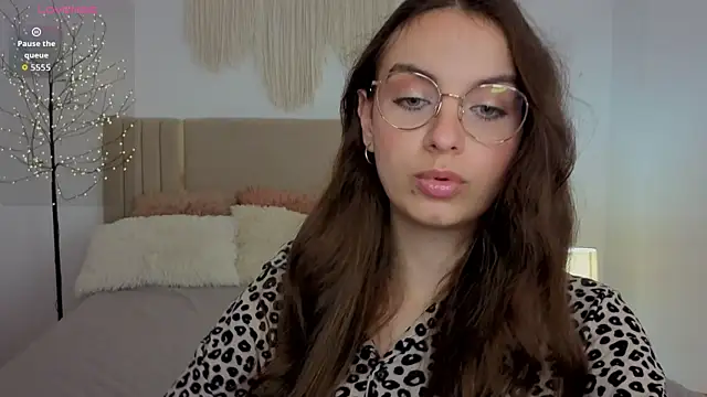 Real_cutie1 live cam on StripChat