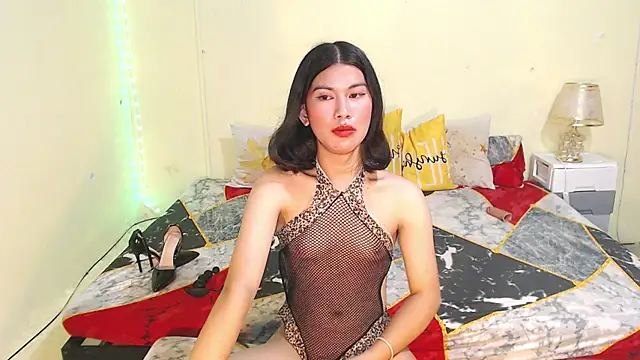 SWEETBOMBSHELL live webcam