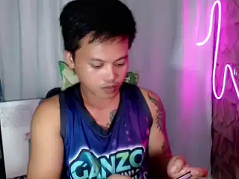 urhot_fucker999 webcam