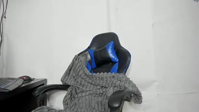 Kofi_exotic_2 webcam