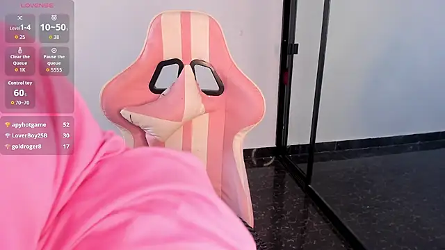 HijabiMilff webcam