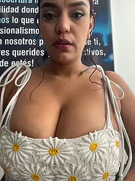 Sara-77 webcam