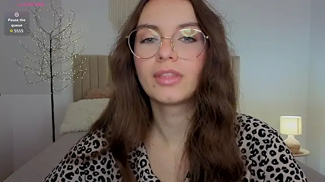 Real_cutie1 webcam